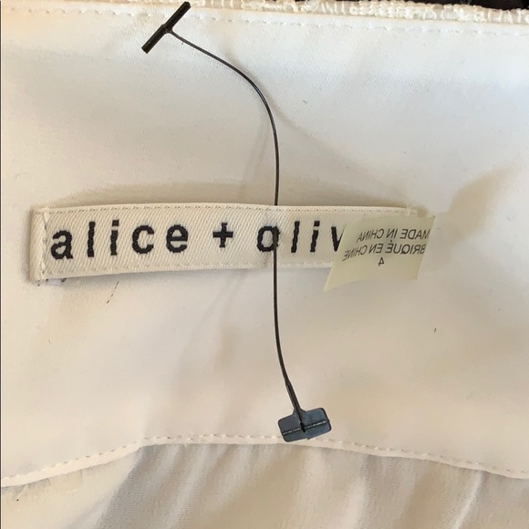 Alice + Olivia Lace Skirt - Picture 5 of 6